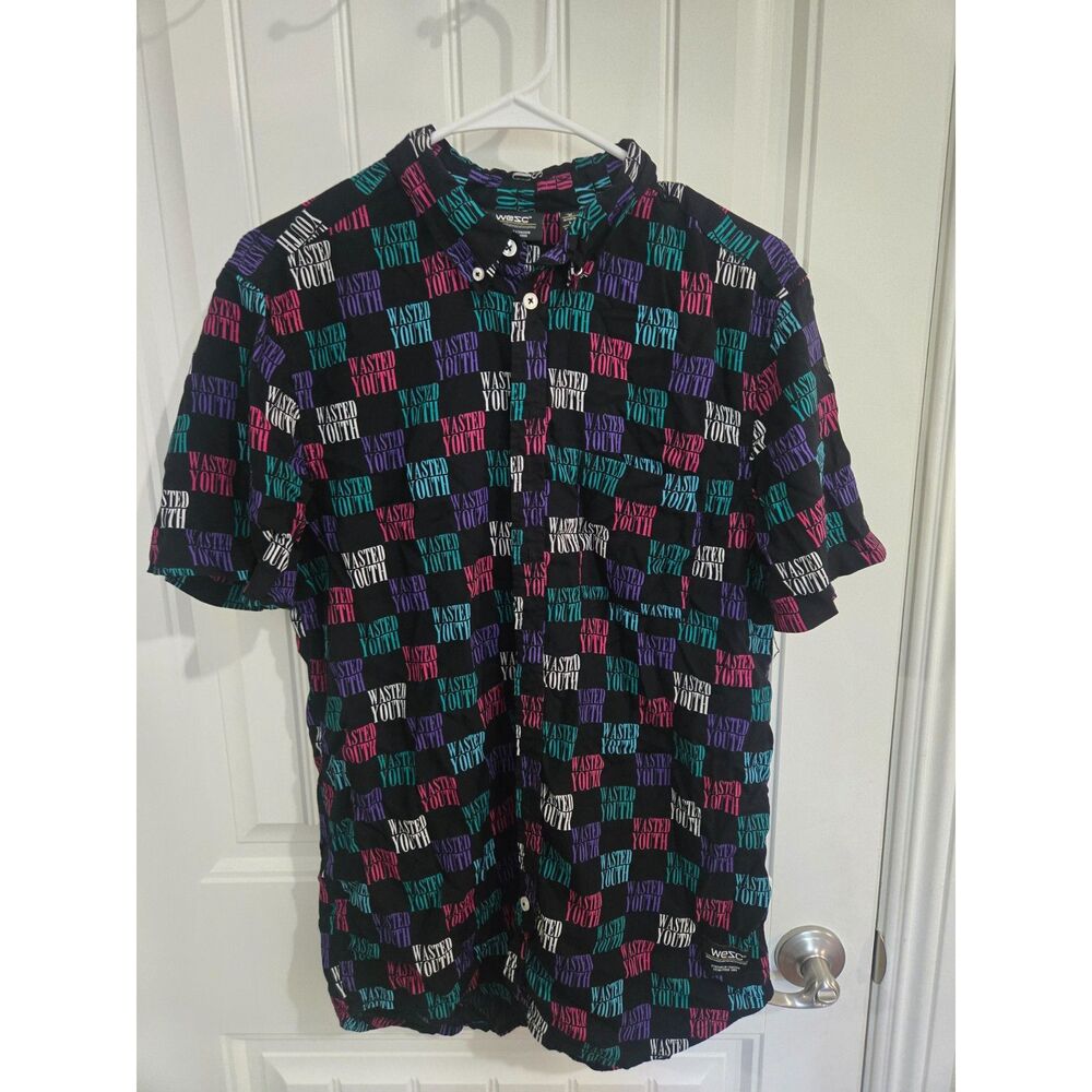 WeSC Men’s Large Wasted Youth Button Up Shirt Black Multicolor All Over Print